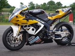 R1 moto sport